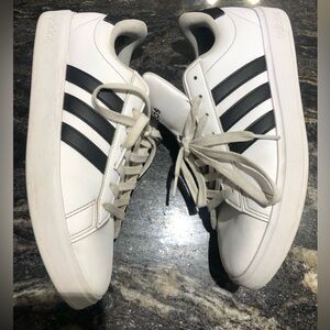 Adidas Grand Court White and Black Shoes Sz 9.5